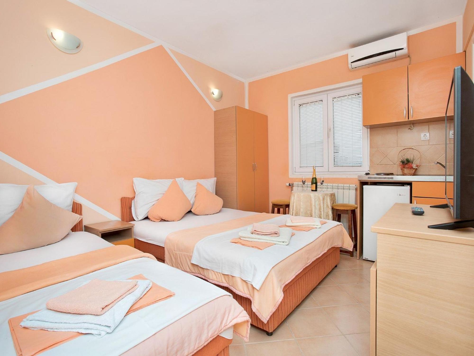 Apartments Mik5 - Famous Beach Jaz 布德瓦 客房 照片