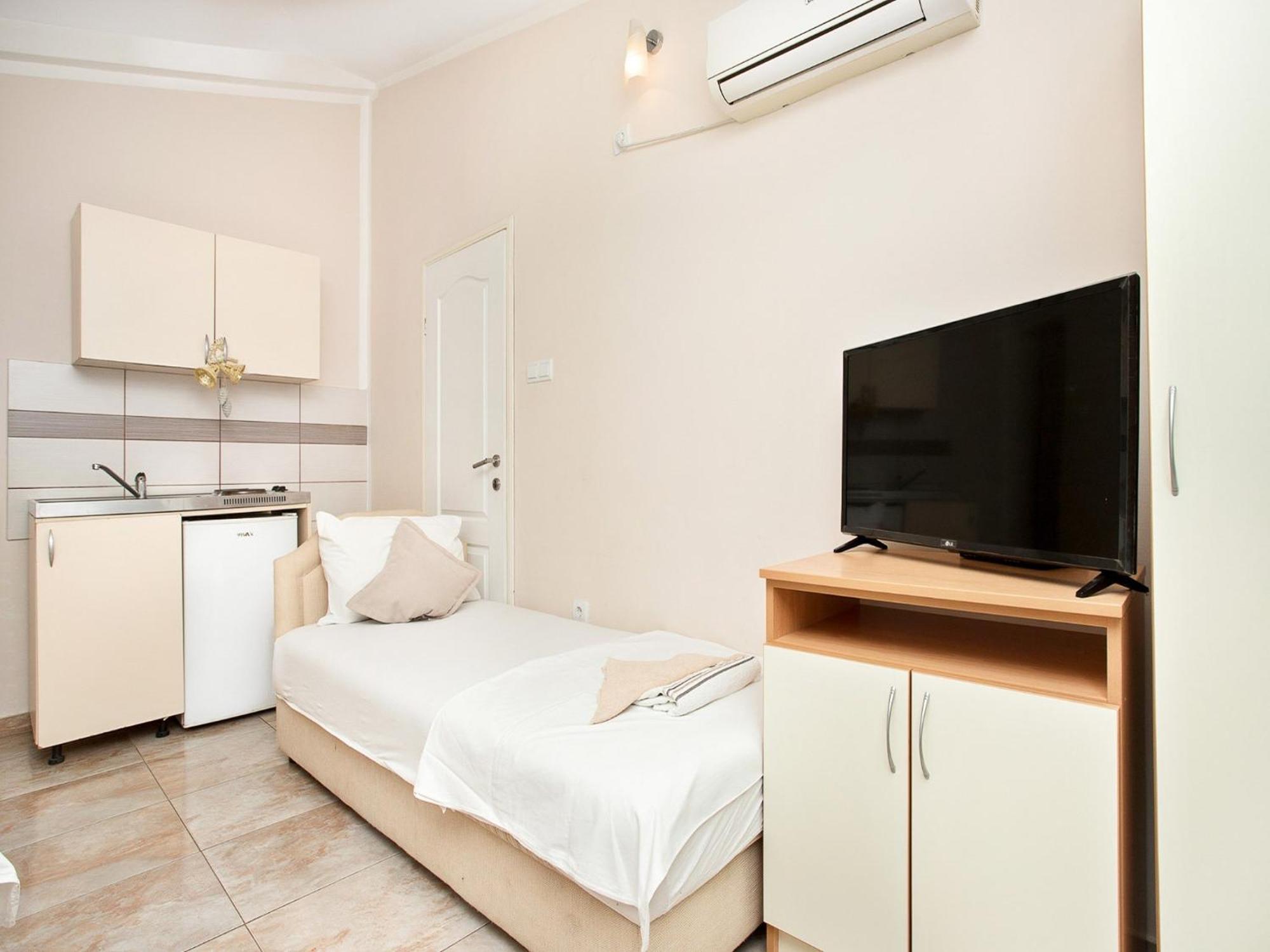 Apartments Mik5 - Famous Beach Jaz 布德瓦 外观 照片