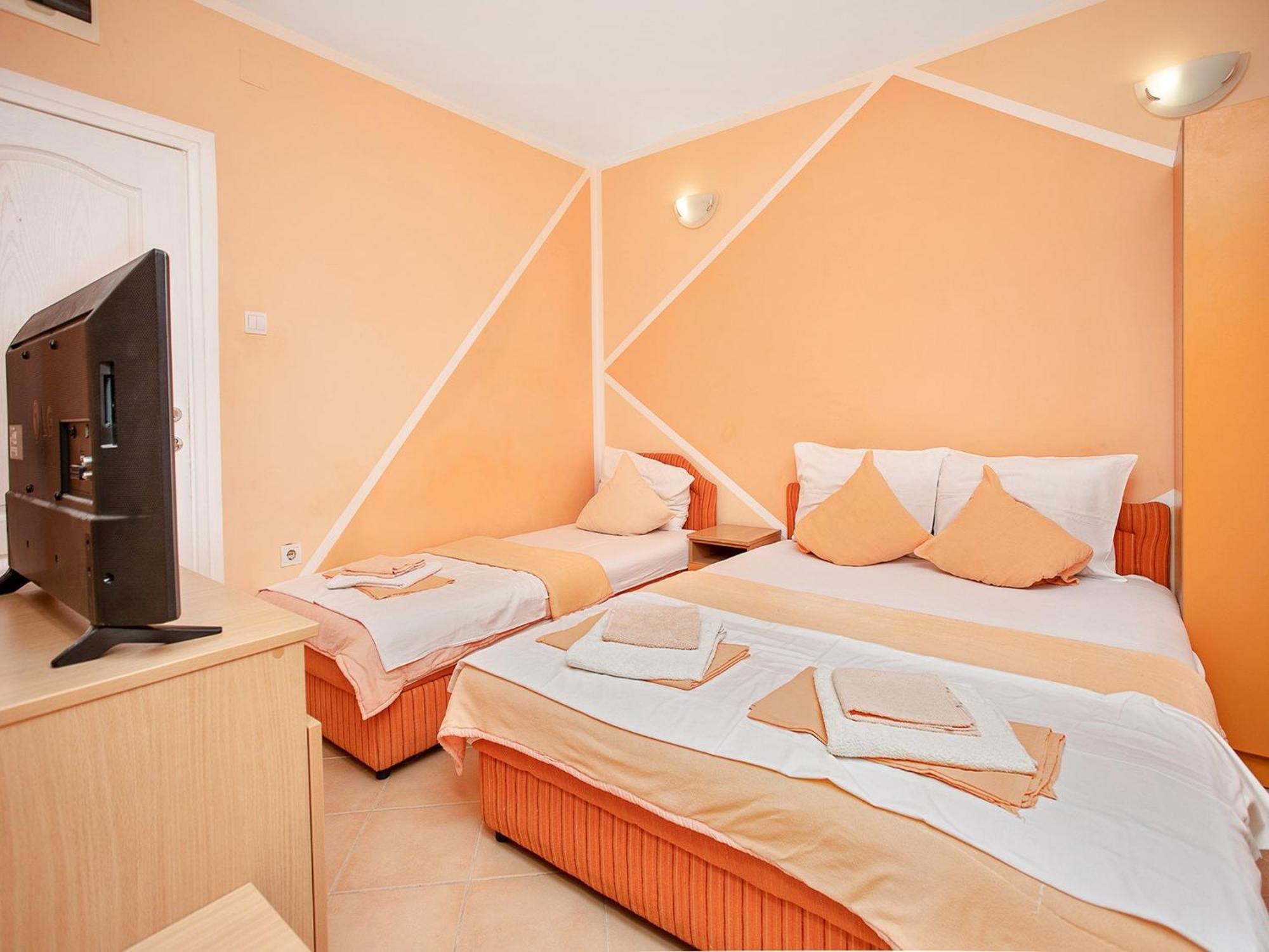 Apartments Mik5 - Famous Beach Jaz 布德瓦 客房 照片