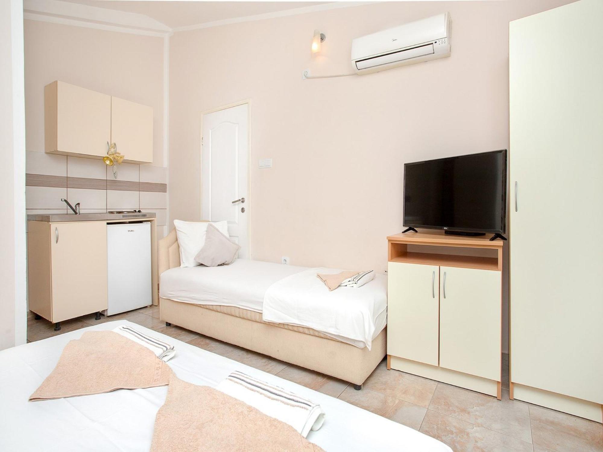 Apartments Mik5 - Famous Beach Jaz 布德瓦 外观 照片